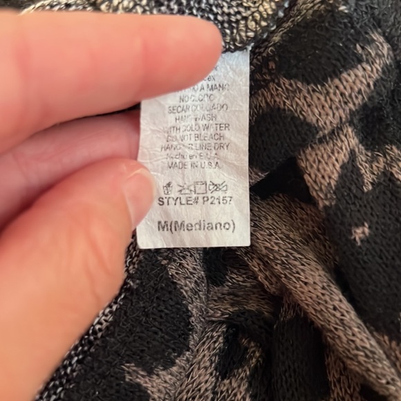 Women’s Cheetah Cardigan - Picture 5 of 6
